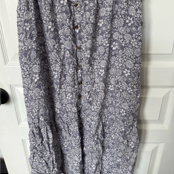 Sonoma Gray and White Sleeveless V-Neck Maxi Sundress - Picture 5 of 6